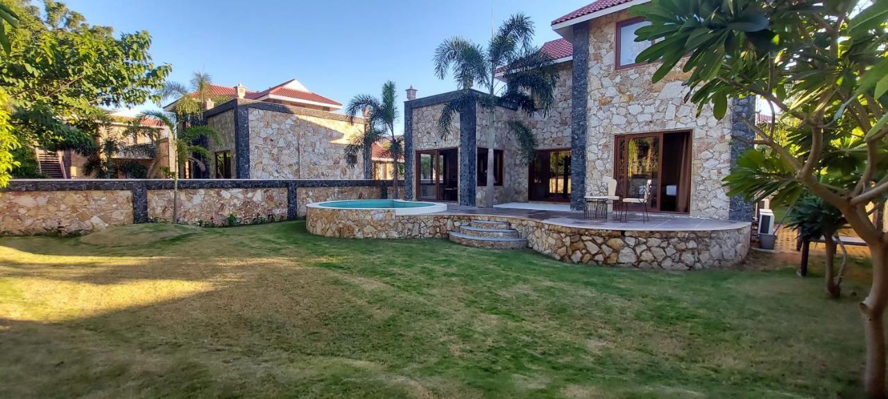 Vikrama Heritage Resort Pavagadh Hālol Esterno foto